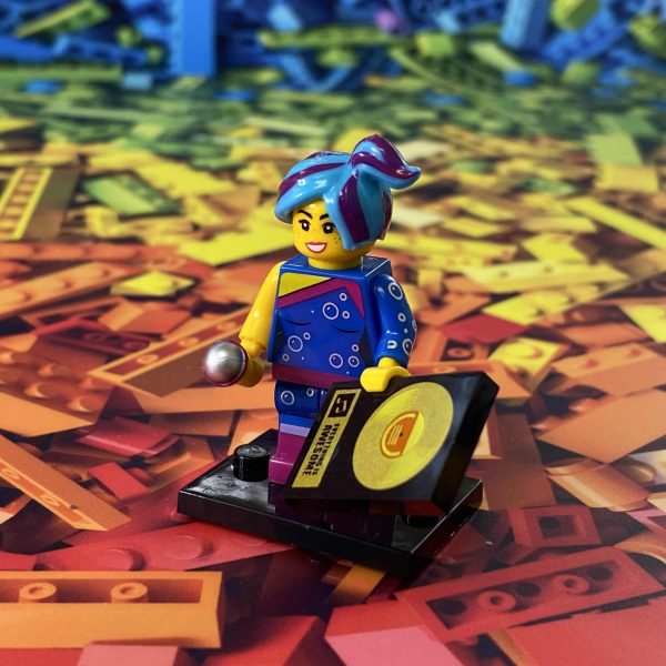 Lucy Minifigure | Other - Image 2