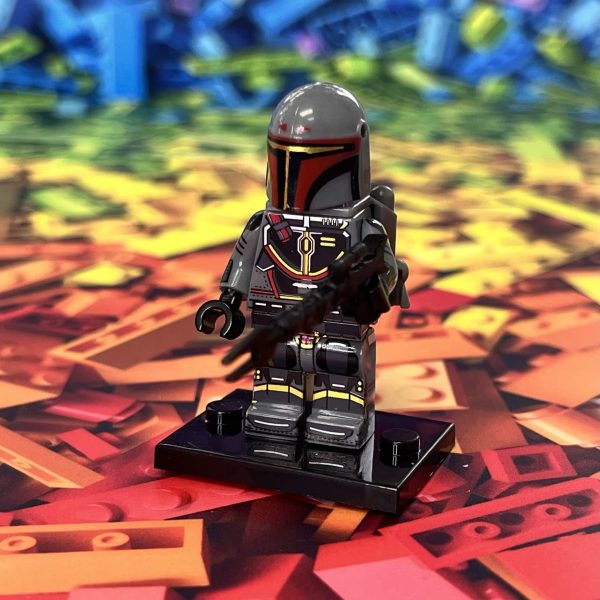Grey-Gold Mandalorian Minifigure | Star Wars - Image 2