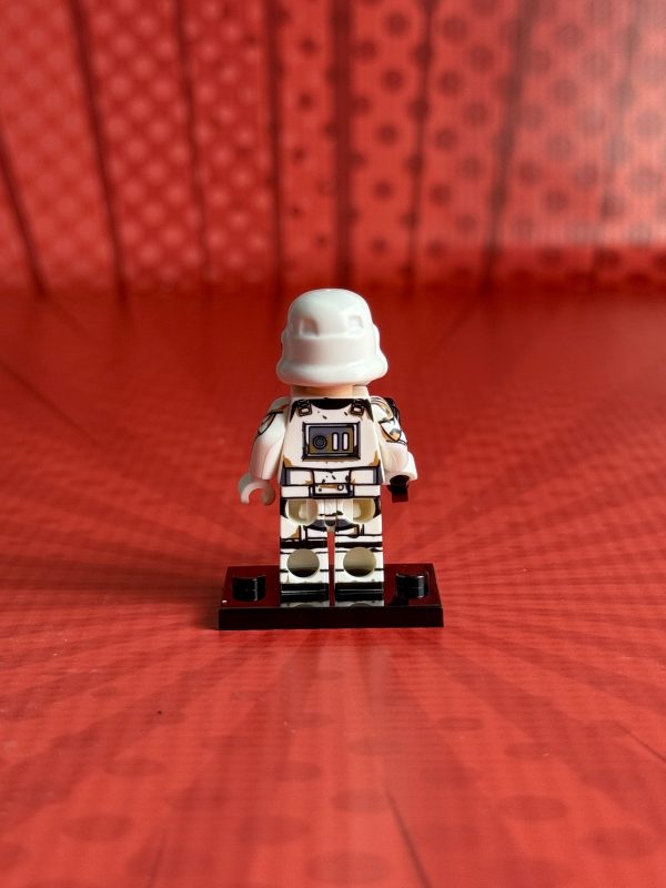 Stormtrooper Battle Damaged Minifigure (v2) | Star Wars - Image 2