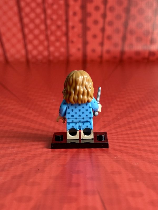 Regan MacNeil Minifigure | Movie Horror Exorcist - Image 2