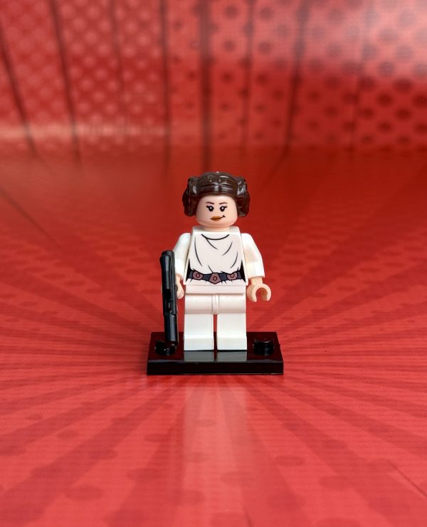 Leia (v2) Minifigure | Star Wars