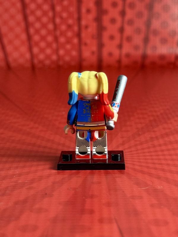 Harley Quinn Minifigure | Superhero Batman - Image 2