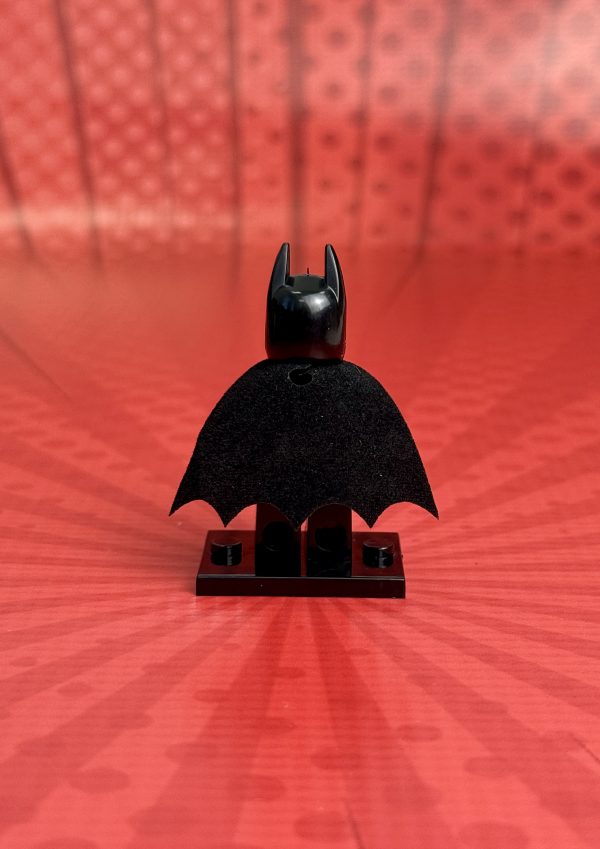 Batman (v2) Minifigure | Superhero Batman - Image 2