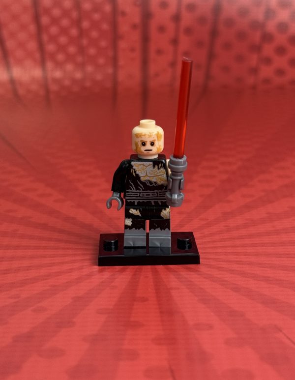 Darth Vader (Battle Damaged) Minifigure | Star Wars