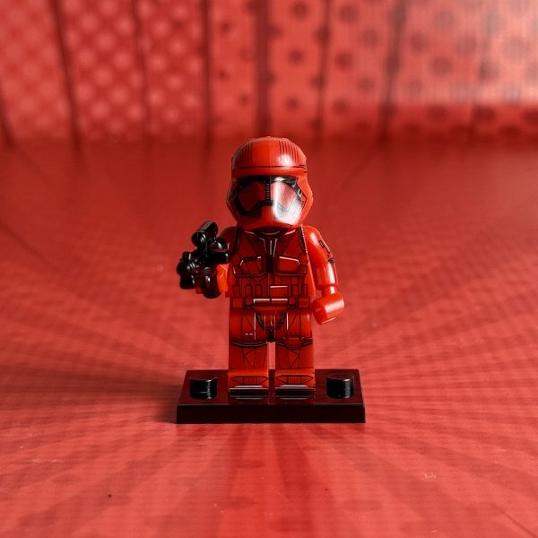 Red Trooper Minifigure | Star Wars