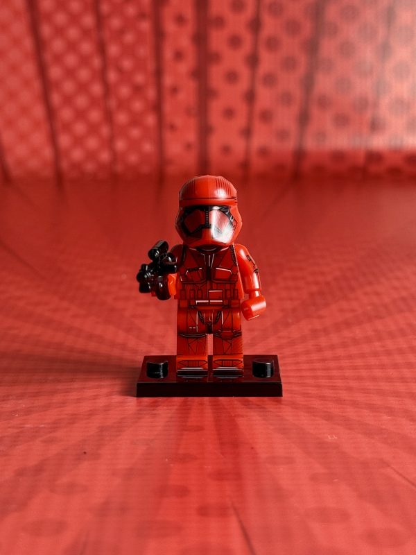 Red Trooper Minifigure | Star Wars