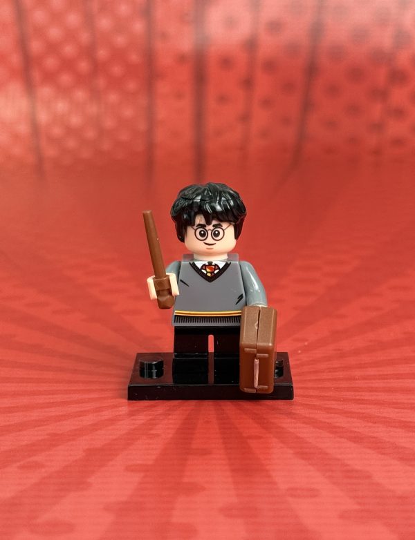 Harry (Hogwarts) Minifigure | Harry Potter