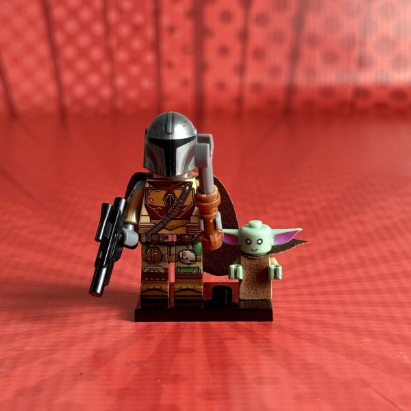 Mandalorian & Baby Yoda Minifigure | Star Wars The Mandalorian