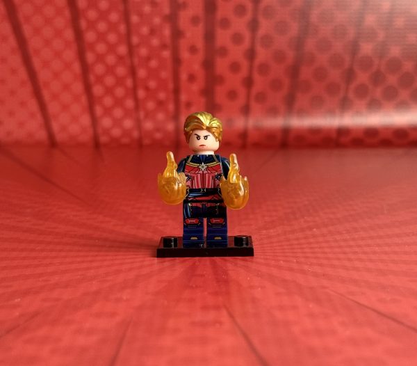 Captain Marvel v2 Minifigure | Superhero