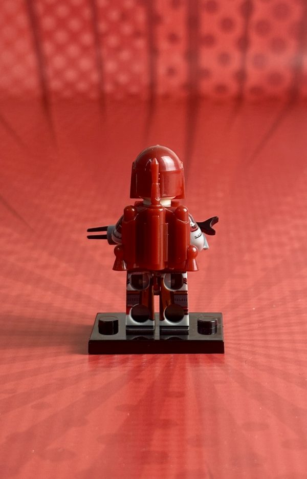 Red Mandalorian Minifigure | Star Wars - Image 2