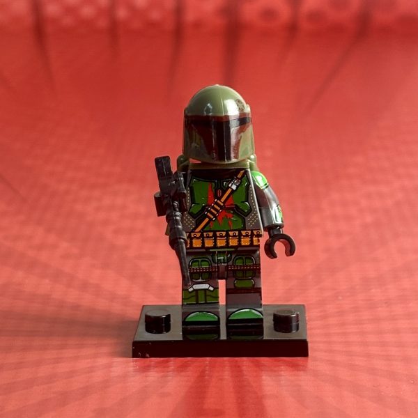 Green Mandalorian Minifigure | Star Wars