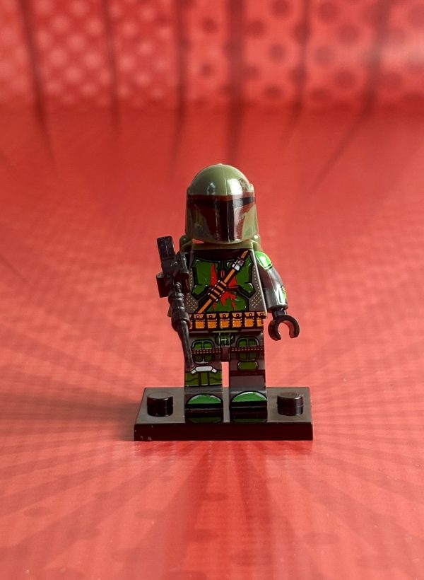 Green Mandalorian Minifigure | Star Wars