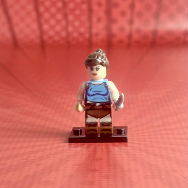 Lara Croft Minifigure | Video Game Tomb Raider