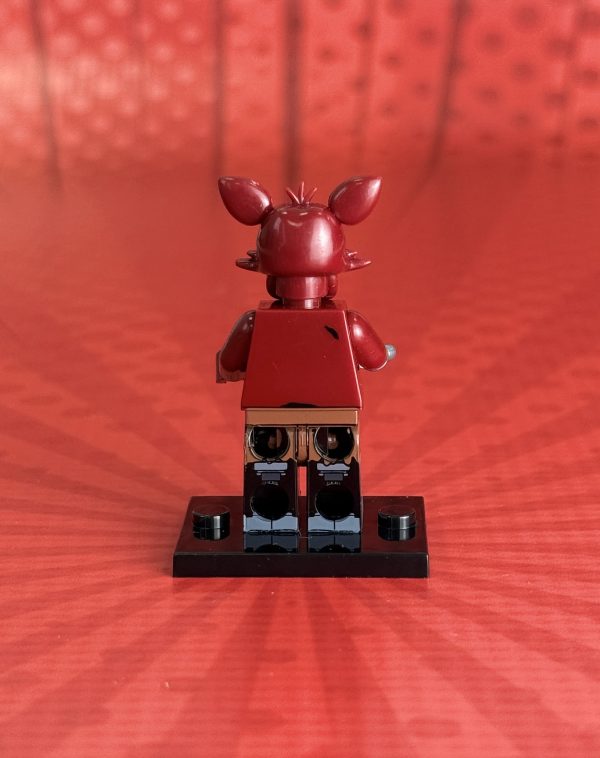 Foxy Minifigure | Video Game Five Nights at Freddy's - Image 2