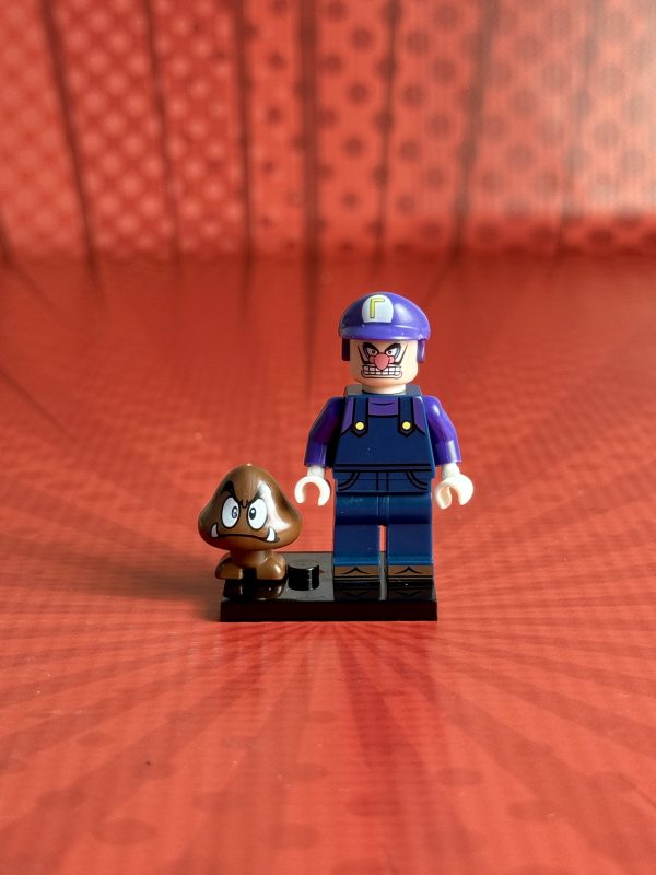 Waluigi Minifigure | Video Game Super Mario