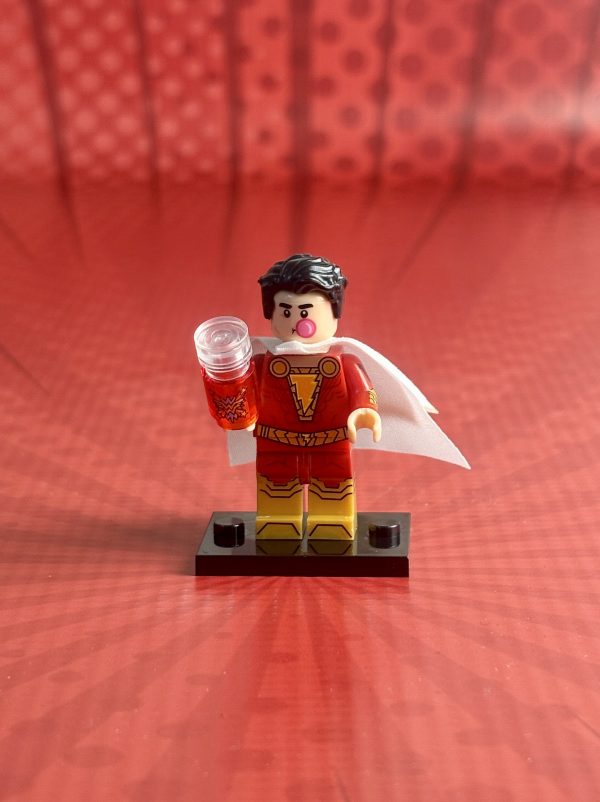Shazam (Captain Marvel) Minifigure | Superhero