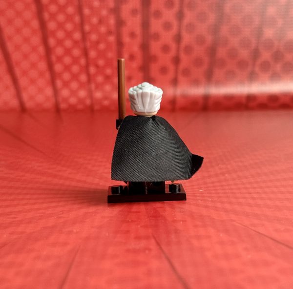 Madam Rolanda Hooch Minifigure | Harry Potter - Image 2